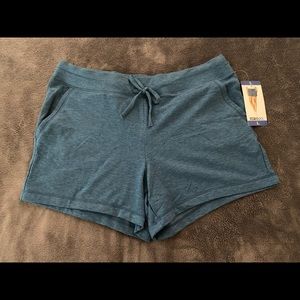 32 Degrees Cool Casual Shorts